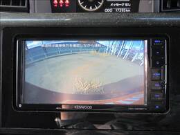 【バックカメラ】新車時に既についていますのでナビを取り付けいただければモニターに映し出すことも可能です。どこまで下がっていいか見るのにとても最適です。