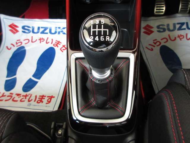 フロアシフト6MT☆無料保証付き販売車です！ ☆全国どこへでも！ 陸送可能(有料)ですので、県外の方も是非ご相談ください！