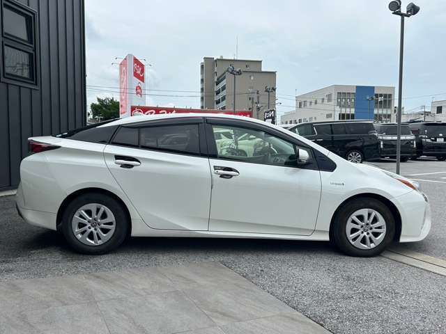 特殊なお車の制作や販売も可能です！（キッチンカーや積載車、ダンプカーやレプリカ車、バスなどなど）流行りのSUVは勿論、EV（電気自動車）やハイブリッド（PHEV含む）も納車実績がございます！何でもご相談を！