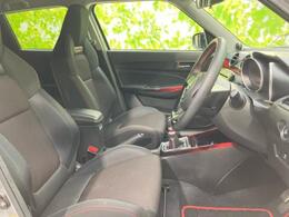 「この車の写真をもっと見たい」「状態が気になる」「この装備はついている？」どんな小さな疑問でもお気軽にお問い合わせください！