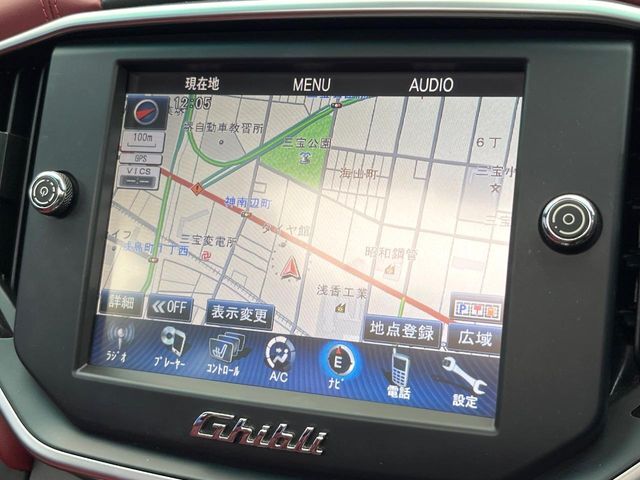 ●純正ナビ:一体感のあるナビは、高級感ある車内を演出してくれます。オーディオ機能も充実しておりますので、運転もより楽しめます♪