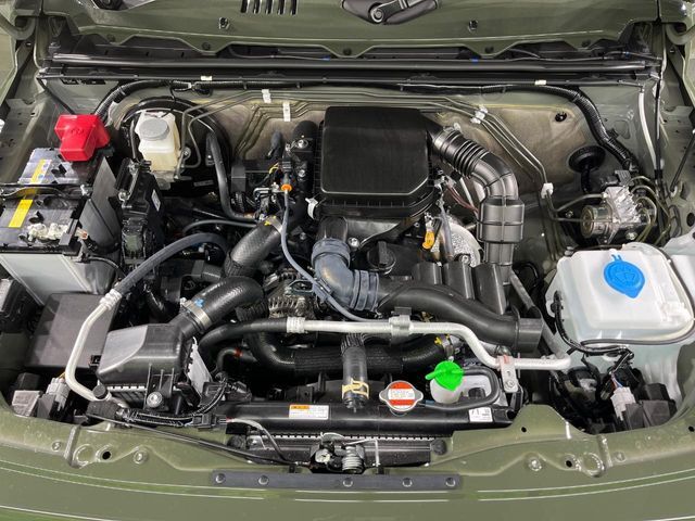 親切・丁寧な専門メカニックスタッフが応対！・車検・点検整備・事故等の修理などアフターサービスも安心。お車のカスタマイズもネクステージのサービススタッフまでご相談ください！