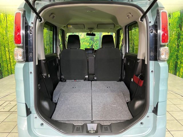 普段のお買い物や通勤、送迎等に十分な荷室スペースを確保しております。セカンドシートを倒すと、大きな荷物の積載も可能です♪