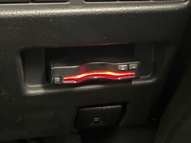 【ETC】高速道路の料金所をストレスなく通過！話題のスポットやサービスエリアに多い「スマートIC」利用時は必須のアイテムです。当店でセットアップを実施、ご納車当日からすぐにご利用いただけます！