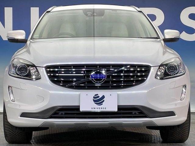 ●純正〇〇インチアルミホイール：輸入車ならではの卓越した走りを支えるホイールと足回りです！日本車の走りに慣れている方にもぜひ体感して頂きたいほど、高いレベルでまとまっています！