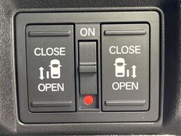 【両側パワースライドドア】スマートキーや運転席のスイッチで後席両側スライドドアの開閉が可能♪電動だから力を入れてドアを開ける必要が無く、小さなお子様でも簡単に開け閉めでき快適です♪