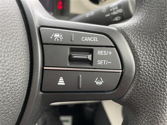 【運転席操作部】快適なドライブを楽しむための機能が装備されています！運転席から触れるので、使いやすいです！除菌プランいれていただくと、さらに清潔で安心していただけます！
