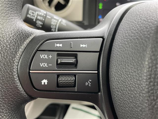 【運転席操作部】快適なドライブを楽しむための機能が装備されています！運転席から触れるので、使いやすいです！除菌プランいれていただくと、さらに清潔で安心していただけます！