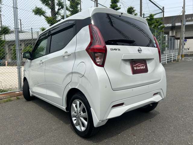 当店では納車前には外装（ボディ）はしっかりと磨きピカピカにてお渡し出来ます様に作業しています。きっと気に入って頂けるかと思います！