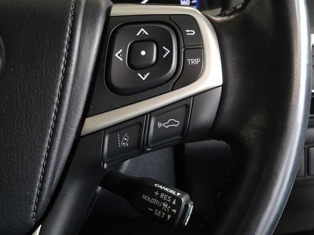 トヨタが誇る衝突被害軽減ブレーキとペダル踏み間違い防止装置を搭載したサポカーS車です。レーダークルーズコントロールも装備してます。