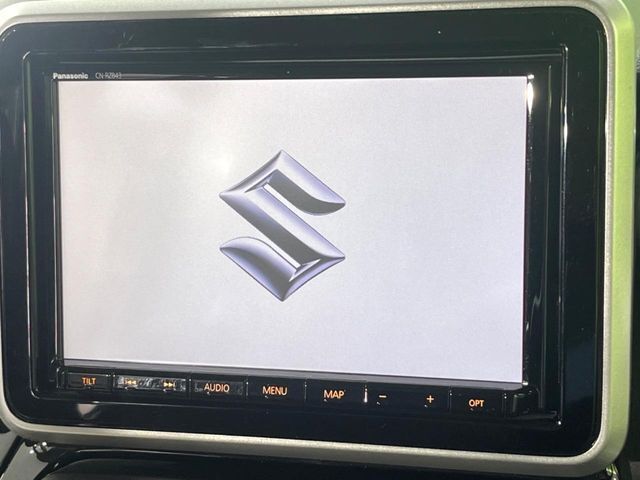 【大画面ナビ】人気の大型8インチナビを装備。存在感のある大画面はインパクト大！ナビ利用時のマップ表示は見やすく、テレビやDVDは臨場感がアップ！いつものドライブがグッと楽しくなります♪