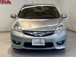 【Honda認定中古車 U-Select】　エンジン、オーディオやカーナビ(社外品は除く）に至るまで保証をお付け致します。全国のホンダディーラーで保証と整備が受けられます。