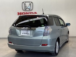 【Honda認定中古車 U-Select】　は3つの安心をお約束します。　1　Hondaのプロが整備した安心。 2　第三者機関がチェックした安心。　3　購入後もHondaが保証する安心。