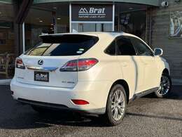 福島県郡山市「国道49号線」と「うねめ通り」沿い「桑野3丁目」交差点、茶色の「Brat」の看板が目印！！SUV専門店Brat郡山。ご遠方の方は、Brat郡山TEL:0066-9711-433405まで！LINEでのご商談も受付しております。