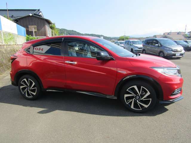 ホンダディーラーならではの高品質のホンダ車を中心に、他のメーカーの良質なお車も多数展示中！！