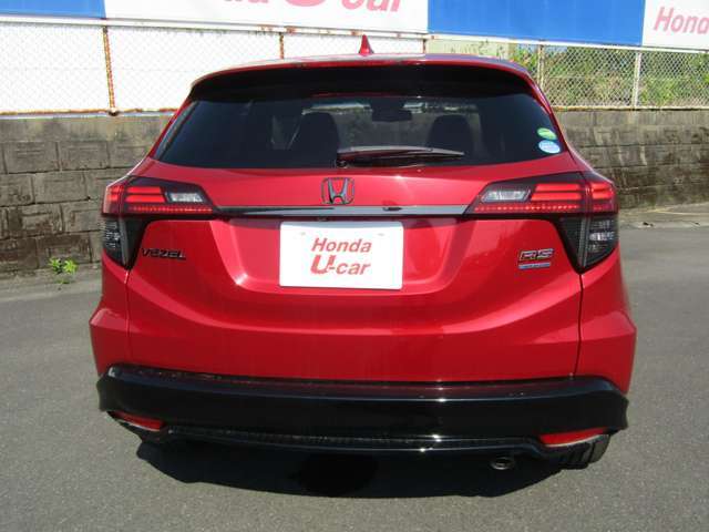 Hondaの中古車は、誰もが、安心して選べる中古車を。乗ってからも、安心が続く中古車を。Hondaがそんな想いで選び抜いたクルマです。