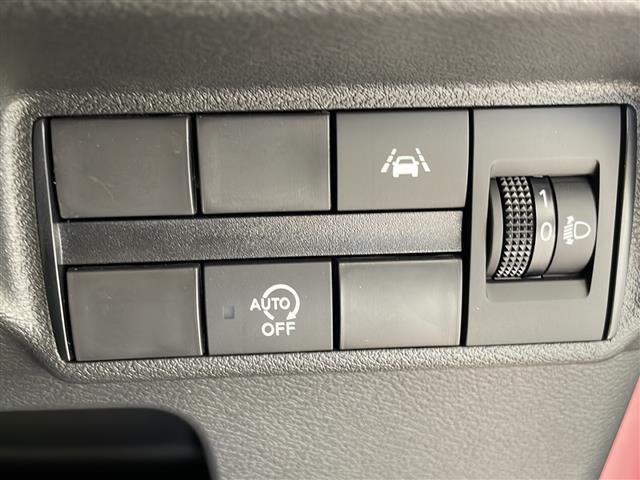 【運転席操作部】快適なドライブを楽しむための機能が装備されています！運転席から触れるので、使いやすいです！除菌プランいれていただくと、さらに清潔で安心していただけます！