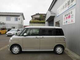 左側センターピラー塗装の為、修復歴有になりますが、走行には支障ありません。