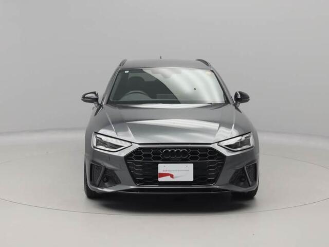 ブラックスタイリングパッケージ付き(フロントグリル・ドアミラーカバー・ウィンドーモール・ルーフレール）