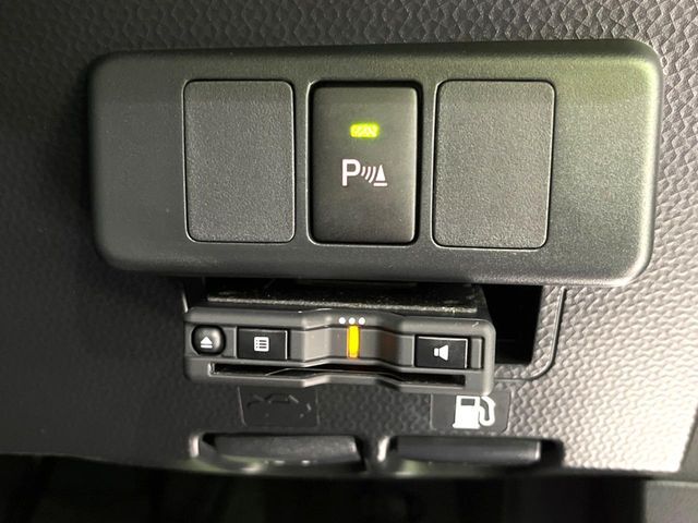 【ETC】高速道路の料金所をストレスなく通過！話題のスポットやサービスエリアに多い「スマートIC」利用時は必須のアイテムです。当店でセットアップを実施、ご納車当日からすぐにご利用いただけます！