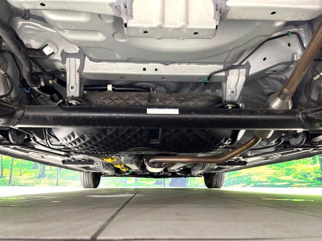 下回りがきれいなうちに、防錆加工の施工がオススメ。降雪地域はもちろん、沿岸部にお住いの方や、趣味でマリン・ウィンタースポーツをされる方にご好評いただいております。