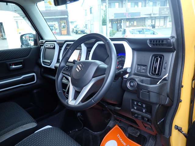 内外装から装備、グレードにこだわった仕入れをしております。誰よりもお客様の事を一番に考え実際に使用される方の目線に合わせ低価格車でも安心の保証付き販売を実施しております。お気軽にお電話ください。
