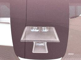 【スマートシティブレーキサポート】低速走行中に前方の車両等を認識し、衝突しそうな時は警報とブレーキで衝突回避と被害軽減をアシスト。より安全にドライブをお楽しみいただけます。
