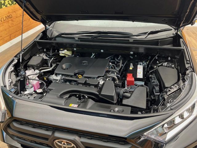 親切・丁寧な専門メカニックスタッフが応対！・車検・点検整備・事故等の修理などアフターサービスも安心。お車のカスタマイズもネクステージのサービススタッフまでご相談ください！