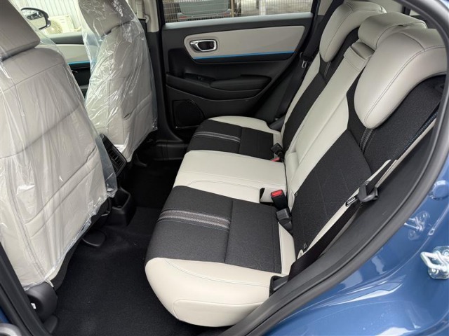 ご納車時には納車点検実施いたします。指定交換部品（エンジンオイル、オイルエレメント、ワイパーゴム等）新品交換致します。その他必要交換部品は点検時交換致します。
