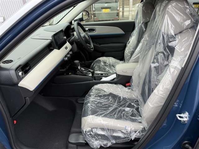 中古車にもボディーコーティング施工できます。一度ボディを磨いてから施工しますので、光沢のある綺麗な状態でお乗りいただけます。お気軽にご相談下さい。