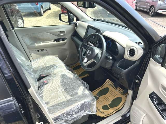 「車が壊れたらどうしたらいいの？」「事故の時ってどうするの？」クルマの事ってわからないことだらけ。でも、カーボならクルマのことはぜ～んぶおまかせ！わからない事があればすぐにカーボにご連絡を！