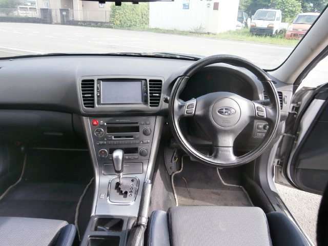 機関良好。。EJ20。スバルレガシィ2.0GT水平対向DOHCインタークーラーターボAWD5AT。乗出し価格からです。詳しくはフリーダイヤルまでお気軽にお問い合わせください。