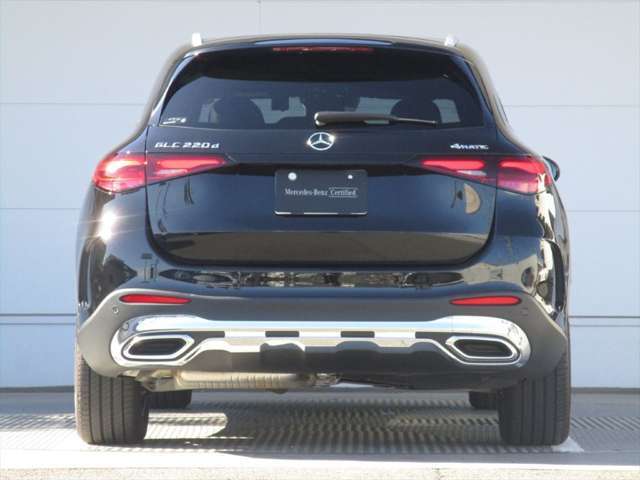 新車登録時から3年間のメーカー保証は名変時に保証継承致しますので、修理・故障等、新オーナー様が引き続きサービスを正規販売店で受けることが可能です。
