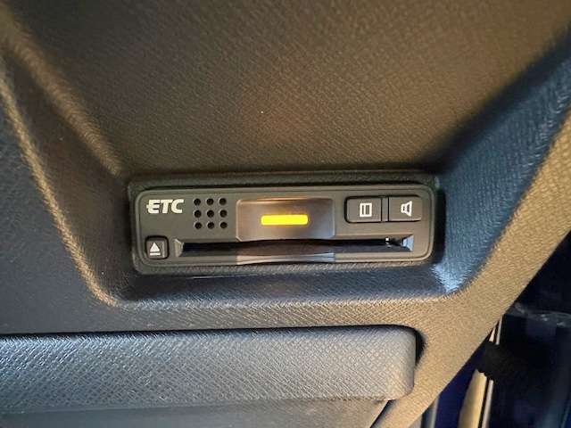 ビルトインETC付き！高速道路での移動に便利ですね！どうせ買うなら付いていた方が良い、需要の高い装備です！