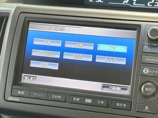 純正HDDナビ付き！DVD再生、フルセグTV、全周囲モニターと装備が充実しております！