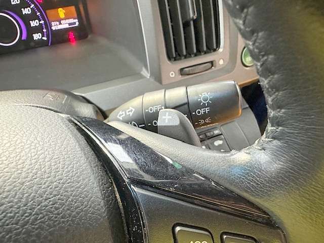 パドルシフト付きのシフトレバーで走行も楽しめます！上手に使いこなせれば燃費の向上？になるかも！