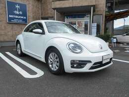 きれいなホワイトの車両です。