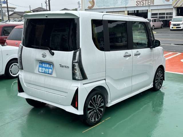 ★全国陸送費定額キャンペーンも実施中！★全国何処でも陸送会社がご自宅までお車をしっかりとお届します！陸送費につきましてはお気軽にお問合せください！※納車時ご来店いただければ、納車費用はかかりません！