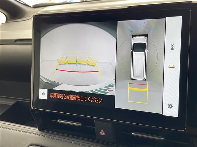 【　全方位カメラ　】上から見下ろしたように駐車が可能です。安心して縦列駐車も可能です♪