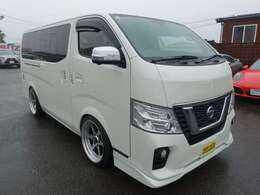 お客様のカーライフをサポートする営業STAFFが皆様のクルマ選びをお手伝いをさせていただきます☆