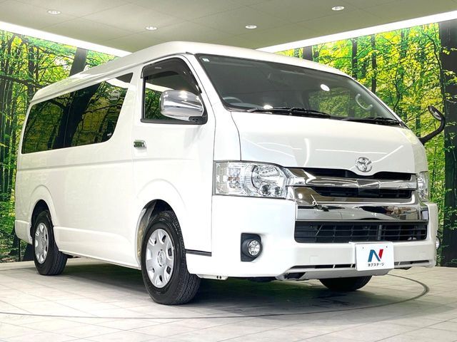 大好評のボディコーティング「弾スプラッシュコート」もご納車までに施工可能。通常のガラスコートと異なる、耐久年数6年の無機質ガラスコーティングが、ボディをキレイな状態に保ってくれます。