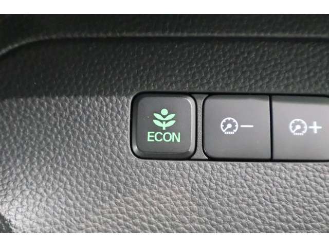 ECONスイッチの効果とあなたの運転で、クルマと力をあわせ「燃費向上＝ガソリン代の節約＝CO2 削減」のチャレンジをお楽しみください