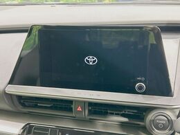 【8インチ　ディスプレイオーディオ】大画面のディスプレイはAppleCarPlayやAndroidAutoが利用可能。大きな画面でスマホナビアプリ等が利用いただけます♪