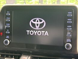 【8インチ　ディスプレイオーディオ】大画面のディスプレイはAppleCarPlayやAndroidAutoが利用可能。大きな画面でスマホナビアプリ等が利用いただけます♪