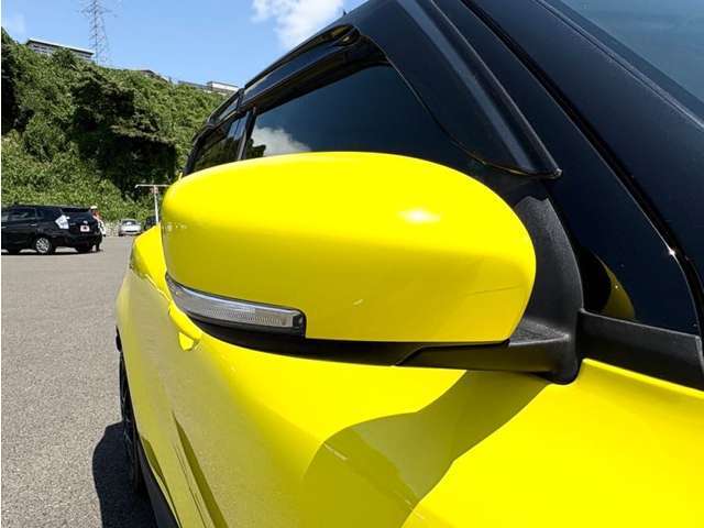 「ウインカーミラー」　見た目だけでなく、対向車からの視認性向上につながって安全度もアップ☆