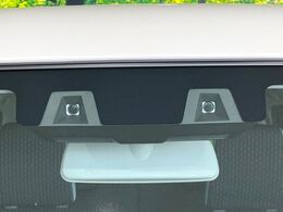 【スズキ　セーフティサポート】走行中に前方の車両等を認識し、衝突しそうな時は警報とブレーキで衝突回避と被害軽減をアシスト。より安全にドライブをお楽しみいただけます。