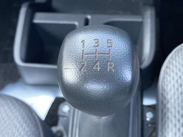 西日本自動車のココが安心！！その6当社日岡店でご購入頂いた車両には全車3ヶ月・6ヶ月・12ヶ月または3000キロ・6000キロ・10000キロ（輸入車、お買い得車除く）整備保証を付けさせていただいております。