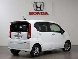 斜め後ろの画像です。