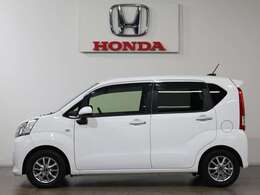 ボディカラーはホワイトです。