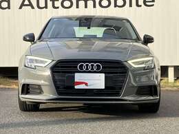 2020年モデル　限定車　18AW　ブラックスタイリング　レッドアクセント付きシート　アダプティブクルコン　サイド＆レーンアシスト　シートヒーター　運転席電動シート　リヤビューカメラ